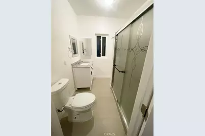 1317 Linwood, Los Angeles, CA 90017 - Photo 8