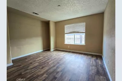 10282 Farmington, Oak Hills, CA 92344 - Photo 12