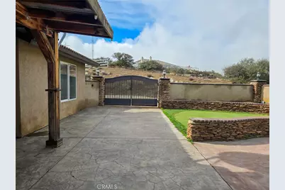 10282 Farmington, Oak Hills, CA 92344 - Photo 28