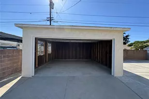 10731 Wright, South Gate, CA 90280 - Photo 24