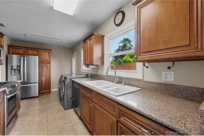 9794 Galena, Montclair, CA 91763 - Photo 20