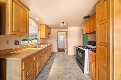 520 Lyford Drive, La Verne, CA 91750 - Photo 8