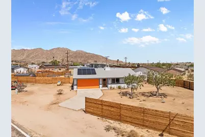 61776 Calle Los Amigos, Joshua Tree, CA 92252 - Photo 2