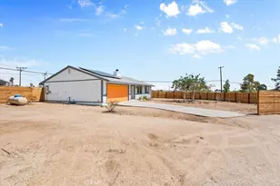 61776 Calle Los Amigos, Joshua Tree, CA 92252 - Photo 32