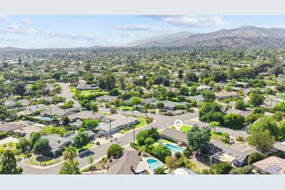 698 Wellesley, Claremont, CA 91711 - Photo 34