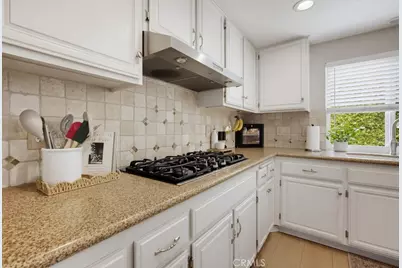 2253 Jasmine Avenue, Upland, CA 91784 - Photo 14