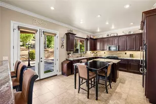 9856 Summerhill Rd, Rancho Cucamonga, CA 91737 - Photo 8