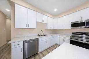 8185 Amerena Wy, Fontana, CA 92335 - Photo 18