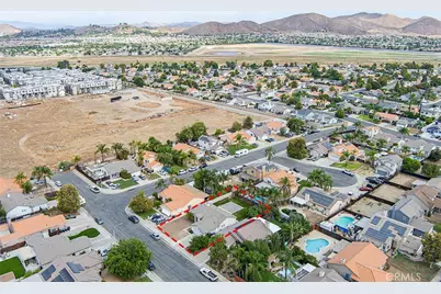 25800 Harzburg, Menifee, CA 92584 - Photo 36