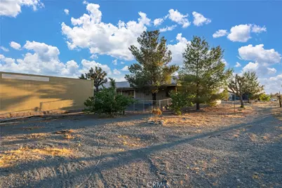 11815 Rosado Road, Pinon Hills, CA 92372 - Photo 34