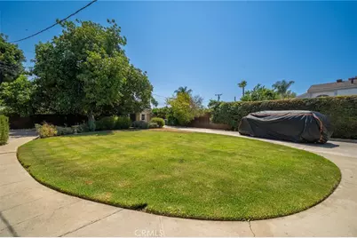 1552 Hacienda Place, Pomona, CA 91768 - Photo 34