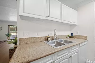 1265 Kendall Drive #613, San Bernardino, CA 92407 - Photo 16