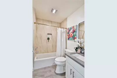 6826 N Whitman Avenue, Van Nuys, CA 91406 - Photo 12