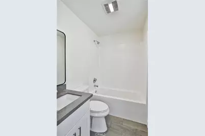 6826 N Whitman Avenue, Van Nuys, CA 91406 - Photo 26