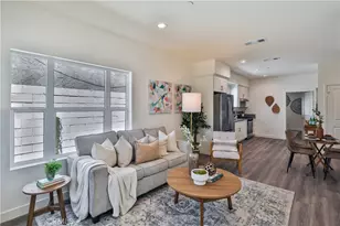 6826 N Whitman Ave, Van Nuys, CA 91406 - Photo 6