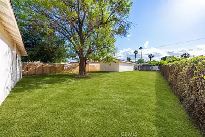 946 Cedar Street, Corona, CA 92879 - Photo 8