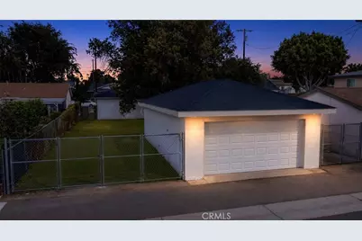 946 Cedar Street, Corona, CA 92879 - Photo 2