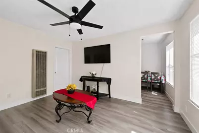 1221 W 88th, Los Angeles, CA 90044 - Photo 24