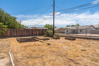 15921 Pine Street, Hesperia, CA 92345 - Photo 40