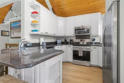43360 Shasta Rd, Big Bear Lake, CA 92315 - Photo 16