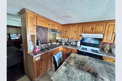 16860 Slover, Fontana, CA 92337 - Photo 10