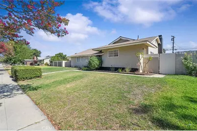 285 E McKinley Avenue, Pomona, CA 91767 - Photo 1