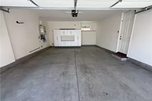 27418 Pioneer Ct, Valencia, CA 91381 - Photo 32