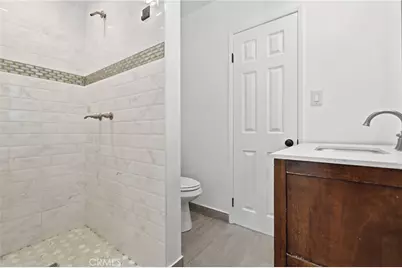 371 E Mariposa Drive, Rialto, CA 92376 - Photo 22