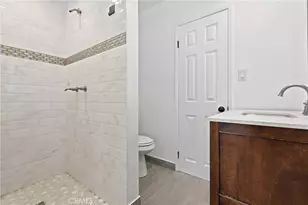 371 E Mariposa Dr, Rialto, CA 92376 - Photo 22