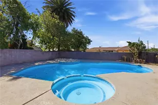 371 E Mariposa Dr, Rialto, CA 92376 - Photo 28