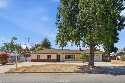 371 E Mariposa Drive, Rialto, CA 92376 - Photo 2