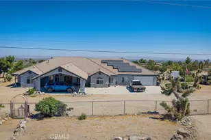 1220 Smoke Tree, Pinon Hills, CA 92372 - Photo 2