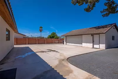 9226 Locust, Fontana, CA 92335 - Photo 36