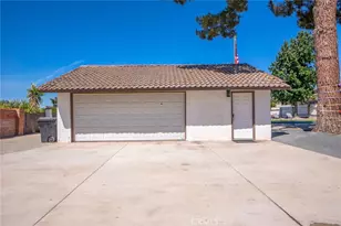 9226 Locust, Fontana, CA 92335 - Photo 38