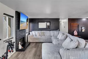 21011 Valencia, Apple Valley, CA 92308 - Photo 6