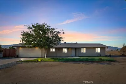 21011 Valencia, Apple Valley, CA 92308 - Photo 18