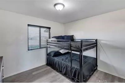 21011 Valencia, Apple Valley, CA 92308 - Photo 10