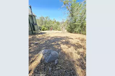 33460 Lakeview, Running Springs, CA 92382 - Photo 4