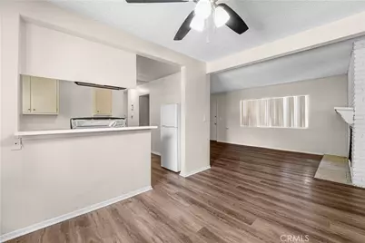 144 150 E Baseline Road, San Dimas, CA 91773 - Photo 2