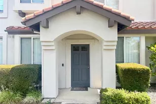 14 Via Entrada, Rancho Santa Margarita, CA 92688 - Photo 2
