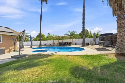 257 Ohio St, Lake Elsinore, CA 92530 - Photo 2