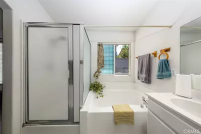 7085 Hope Court, Fontana, CA 92336 - Photo 20