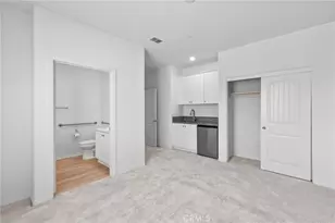 16571 Wyndham, Fontana, CA 92336 - Photo 8