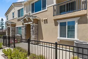 16571 Wyndham, Fontana, CA 92336 - Photo 4