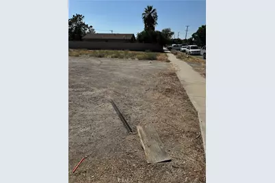 233 La Cadena Drive, Colton, CA 92324 - Photo 2