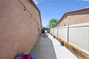 913 Condor, Barstow, CA 92311 - Photo 28