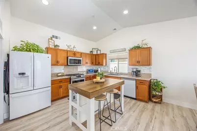 913 Condor, Barstow, CA 92311 - Photo 12