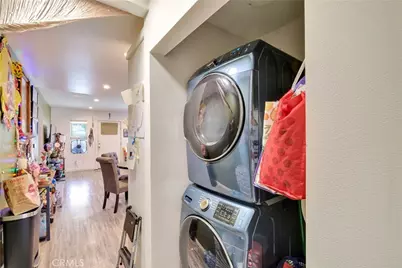 8811 Mary Avenue, Los Angeles, CA 90002 - Photo 20