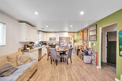 8811 Mary Avenue, Los Angeles, CA 90002 - Photo 16