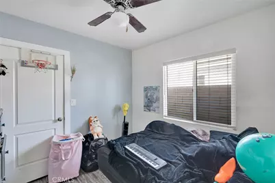 8811 Mary Avenue, Los Angeles, CA 90002 - Photo 24